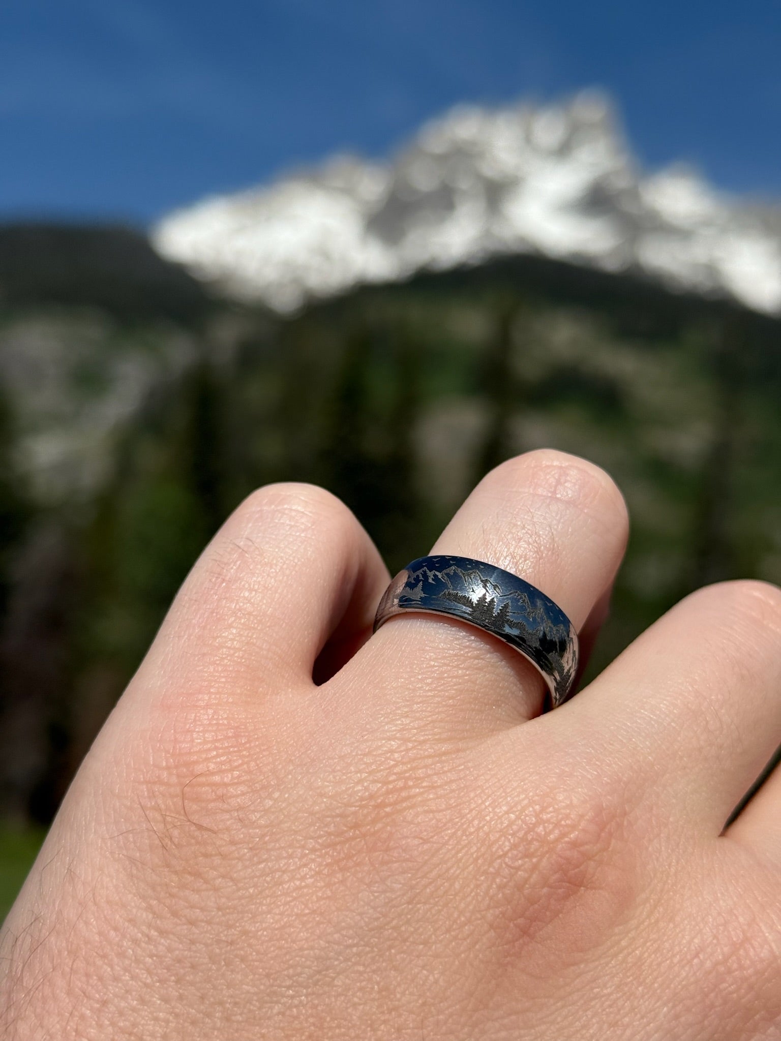 Montagnes | Bague en tungstène en or blanc