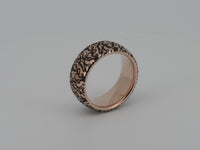 Elegant rose gold tungsten ring with unique nature inspired abstract fluidic artistic engraving, water liquid like pattern. Luxury anniversary wedding band for special occasion or engagement. Luxury promise ring for friend, girlfriend, mother, mom or granny. Ideal original personalized present for her and him.